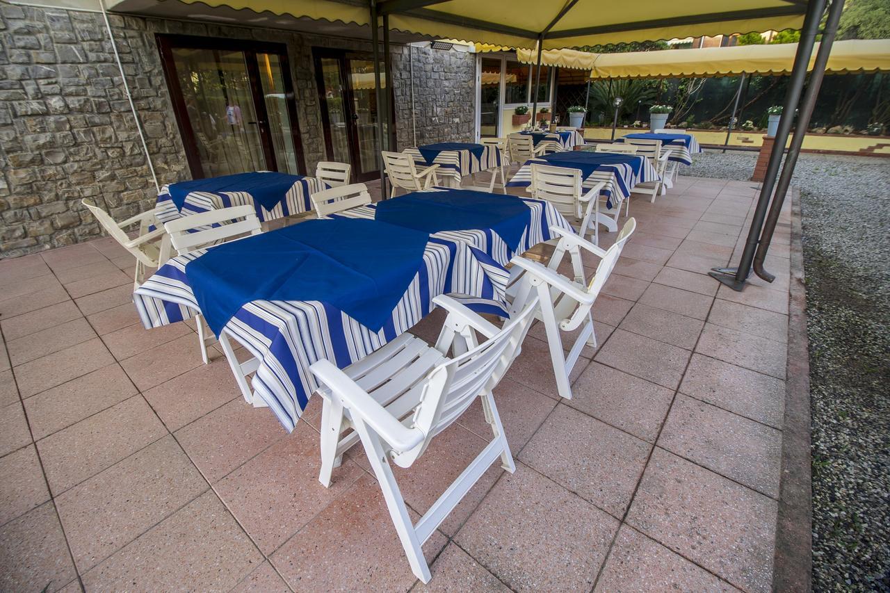 Hotel Herve Marina di Massa Dış mekan fotoğraf