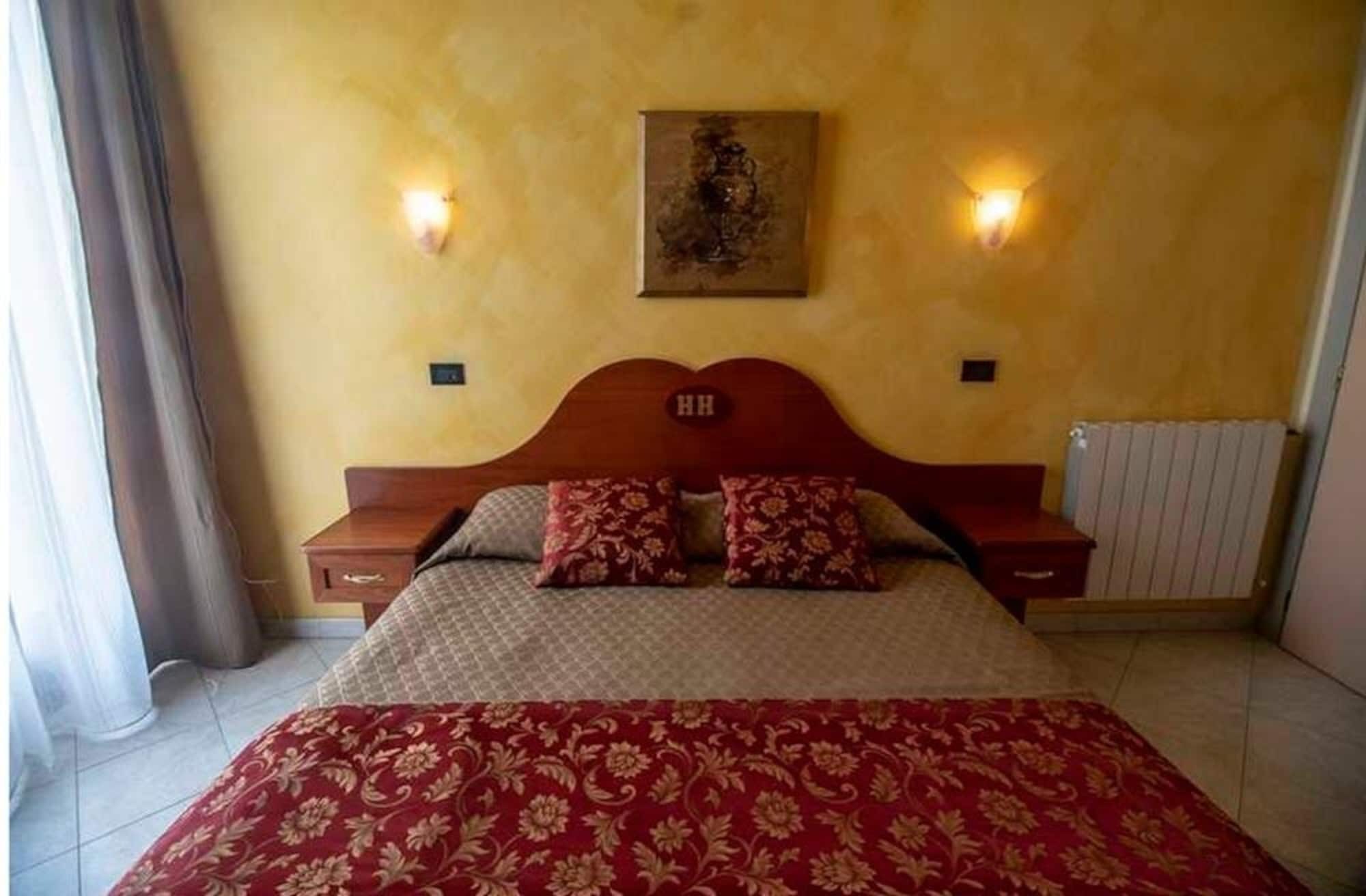 Hotel Herve Marina di Massa Dış mekan fotoğraf